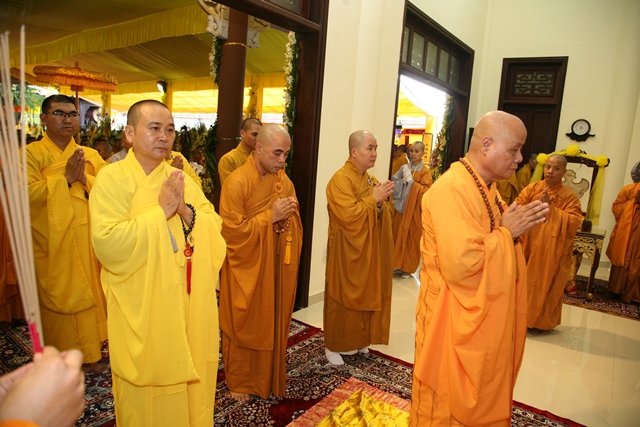 Chùm ảnh: Các phái đoàn viếng tang Cố Trưởng lão HT. Thích Chơn Thiện ngày 12/11