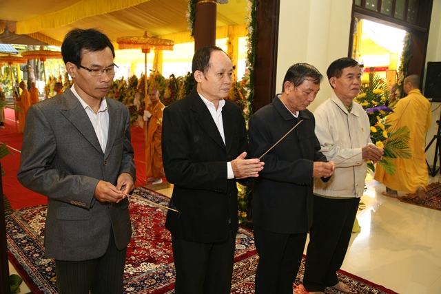 Chùm ảnh: Các phái đoàn viếng tang Cố Trưởng lão HT. Thích Chơn Thiện ngày 12/11