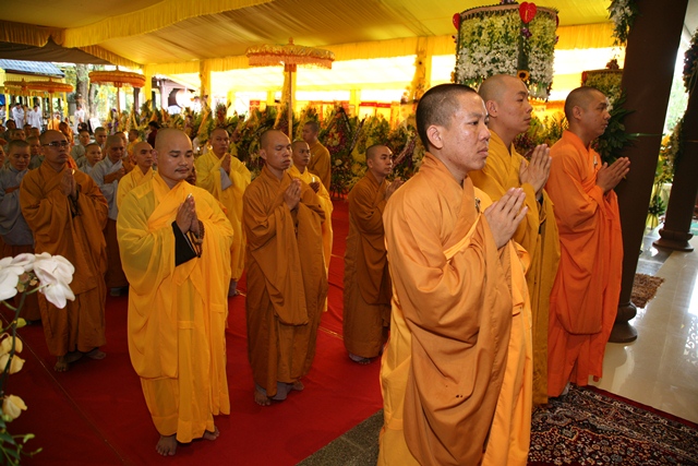 Chùm ảnh: Các phái đoàn viếng tang Cố Trưởng lão HT. Thích Chơn Thiện ngày 15/11