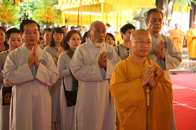 Chùm ảnh: Các phái đoàn viếng tang Cố Trưởng lão HT. Thích Chơn Thiện ngày 15/11