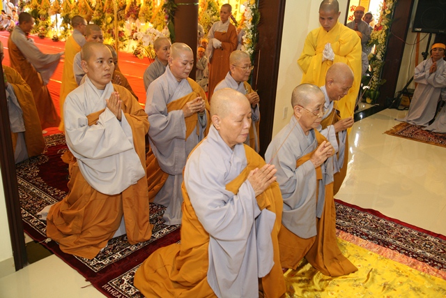 Lễ Sơ dạ cung tiến Giác linh Cố Trưởng lão HT. Thích Chơn Thiện