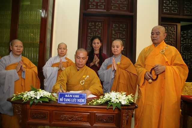 Lễ Sơ dạ cung tiến Giác linh Cố Trưởng lão HT. Thích Chơn Thiện