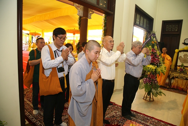Lễ Sơ dạ cung tiến Giác linh Cố Trưởng lão HT. Thích Chơn Thiện