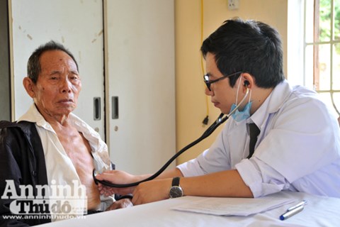 Tình người ấm áp ở Nà Hẩu ngày đông