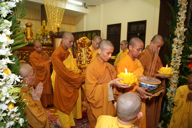 Lễ thỉnh Giác linh Cố Trưởng lão HT.Thích Chơn Thiện yết Phật, Tổ