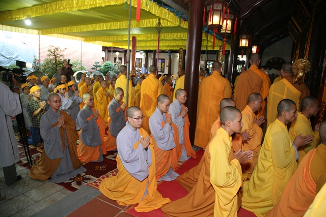 Lễ thỉnh Giác linh Cố Trưởng lão HT.Thích Chơn Thiện yết Phật, Tổ