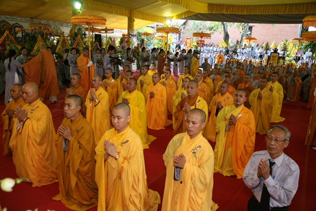 Lễ thỉnh Giác linh Cố Trưởng lão HT.Thích Chơn Thiện yết Phật, Tổ