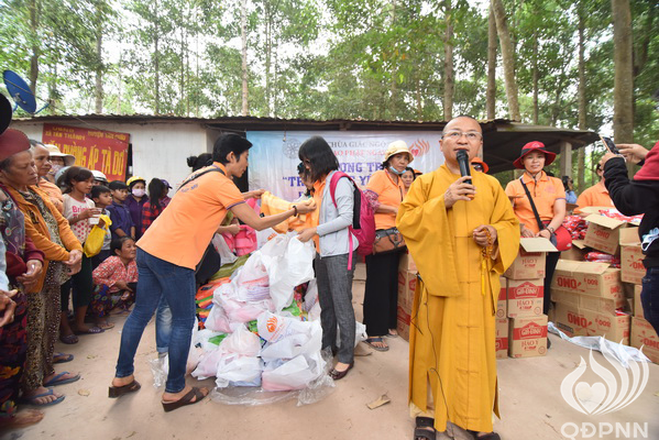 Quỹ Đạo Phật Ngày Nay: Tổng kết chương trình “Trao tặng yêu thương” đợt 2  tại hồ  Dầu Tiếng Tây Ninh (C100)