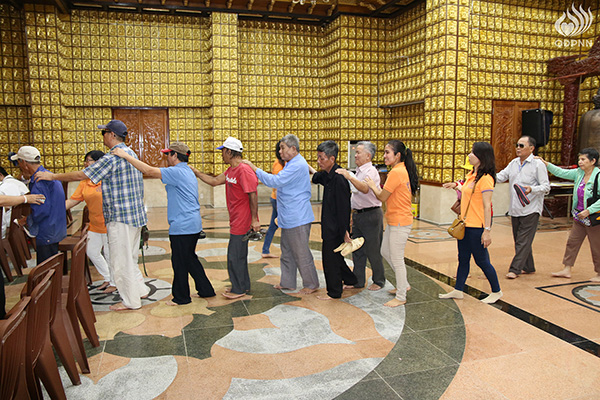 Quỹ Đạo Phật Ngày Nay - Tổng kết chương trình Quà Tết Yêu Thương - Đợt 2 tại TP. Hồ Chí Minh, Hà Tĩnh, Quảng Ngãi (C95)