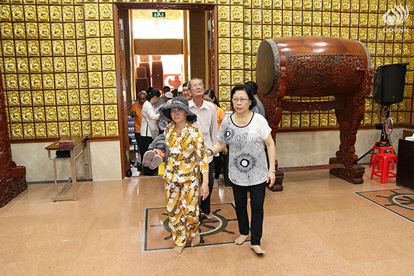 Quỹ Đạo Phật Ngày Nay - Tổng kết chương trình Quà Tết Yêu Thương - Đợt 2 tại TP. Hồ Chí Minh, Hà Tĩnh, Quảng Ngãi (C95)