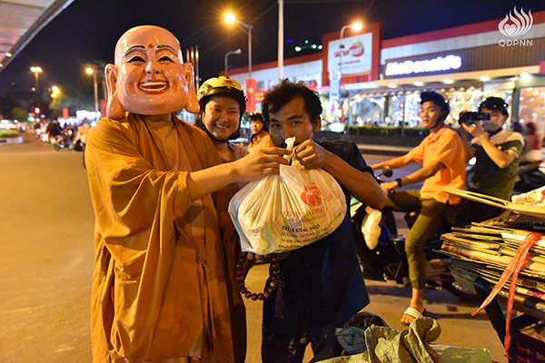 Quỹ Đạo Phật Ngày Nay: Tổng Kết Chương Trình “Di Lặc Du Xuân 2017” - C96