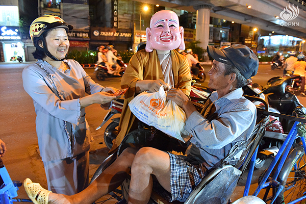 Quỹ Đạo Phật Ngày Nay: Tổng Kết Chương Trình “Di Lặc Du Xuân 2017” - C96