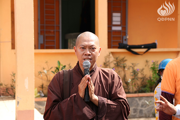 Quỹ Đạo Phật Ngày Nay: Tổng Kết Chương Trình  “Quà Tết Yêu Thương” cho kiều bào hồi hương tại hồ Dầu Tiếng - Tây Ninh (C92)