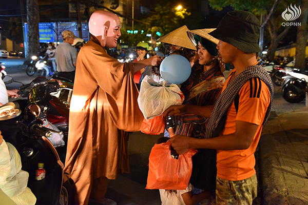 Quỹ Đạo Phật Ngày Nay: Tổng Kết Chương Trình “Di Lặc Du Xuân 2017” - C96