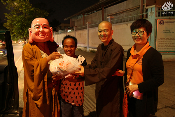 Quỹ Đạo Phật Ngày Nay: Tổng Kết Chương Trình “Di Lặc Du Xuân 2017” - C96