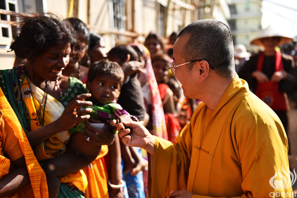Quỹ Đạo Phật Ngày Nay - Tổng Kết Chương Trình Trao Quà Từ Thiện Và Cúng Dường Trai Tăng Tại Ấn Độ (C103)