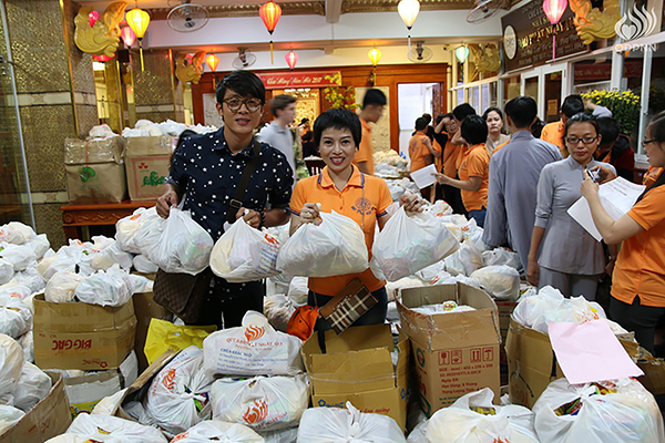 Quỹ Đạo Phật Ngày Nay: Tổng Kết Chương Trình “Di Lặc Du Xuân 2017” - C96