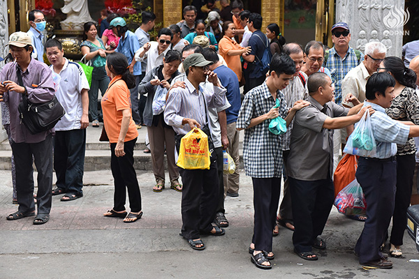 Quỹ Đạo Phật Ngày Nay - Tổng kết chương trình Quà Tết Yêu Thương - Đợt 2 tại TP. Hồ Chí Minh, Hà Tĩnh, Quảng Ngãi (C95)