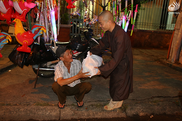 Quỹ Đạo Phật Ngày Nay: Tổng Kết Chương Trình “Di Lặc Du Xuân 2017” - C96