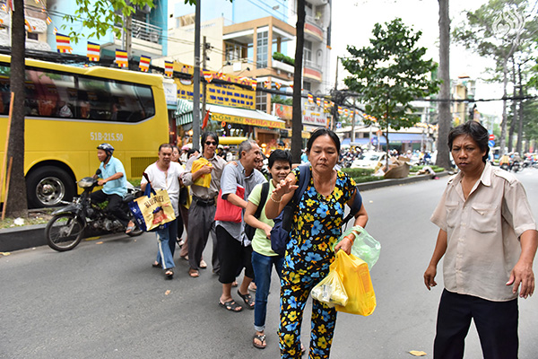 Quỹ Đạo Phật Ngày Nay - Tổng kết chương trình Quà Tết Yêu Thương - Đợt 2 tại TP. Hồ Chí Minh, Hà Tĩnh, Quảng Ngãi (C95)