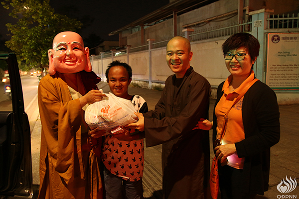 Quỹ Đạo Phật Ngày Nay: Tổng Kết Chương Trình “Di Lặc Du Xuân 2017” - C96