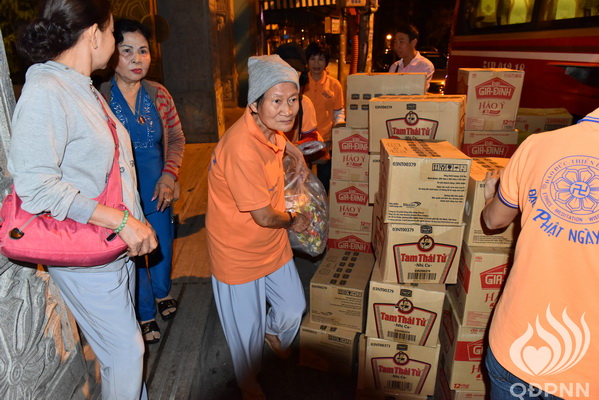 Quỹ Đạo Phật Ngày Nay: Tổng kết chương trình “Trao tặng yêu thương” đợt 2  tại hồ  Dầu Tiếng Tây Ninh (C100)