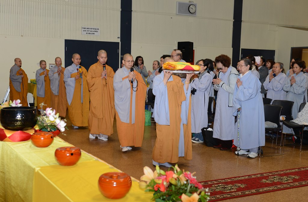 Pháp hội dược sư năm 2017 tại thành phố San Jose (Hoa Kỳ)