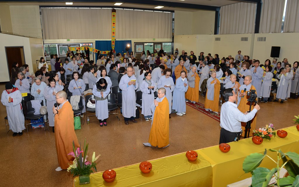 Pháp hội dược sư năm 2017 tại thành phố San Jose (Hoa Kỳ)