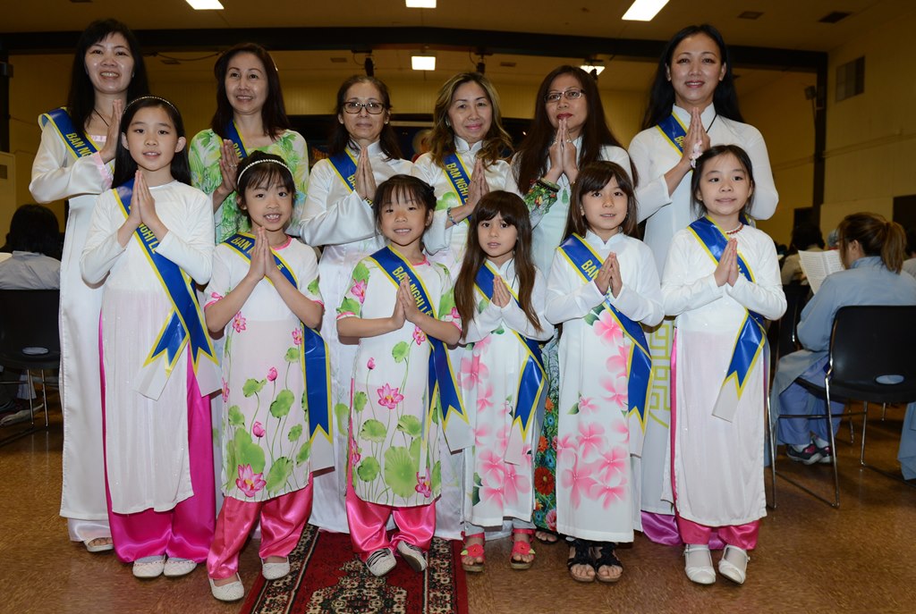 Pháp hội dược sư năm 2017 tại thành phố San Jose (Hoa Kỳ)