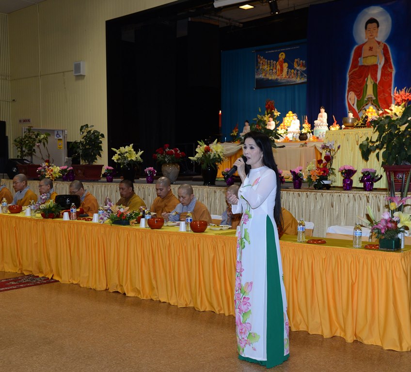 Pháp hội dược sư năm 2017 tại thành phố San Jose (Hoa Kỳ)
