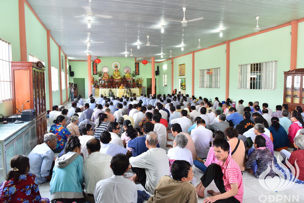 Quỹ Đạo Phật Ngày Nay - Tổng Kết Chương Trình Trao Quà Từ Thiện Và Trao Tặng Học Bổng Cho Học Sinh Nghèo Vượt Khó C101