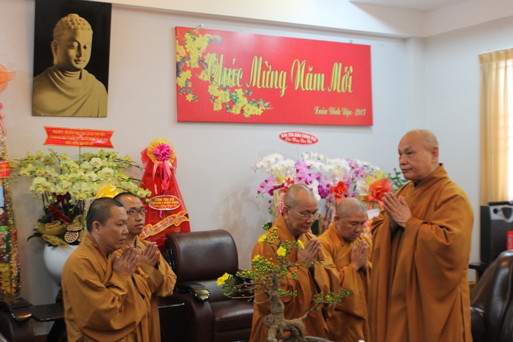 Phật Giáo Đồng Tháp chúc tết Trung Ương Phật Giáo