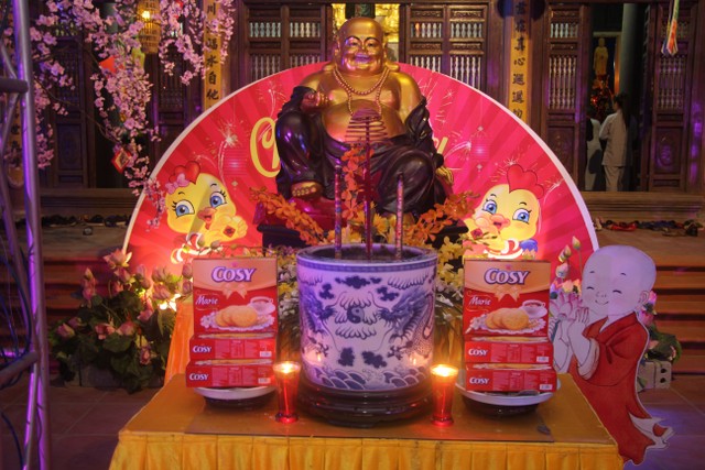 Thái Bình: Không khí đón giao thừa tại chùa Từ Xuyên