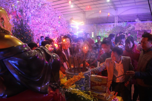 Thái Bình: Không khí đón giao thừa tại chùa Từ Xuyên