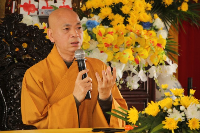 Thái Bình: Hơn 100 bạn trẻ về chùa Từ Xuyên tu một ngày