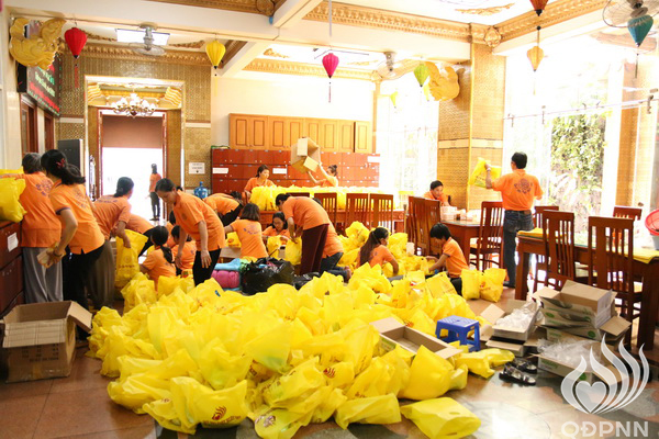 Quỹ Đạo Phật Ngày Nay - Tổng Kết Chương Trình  Trao Tặng Yêu Thương Cho Người Khiếm Thị C104