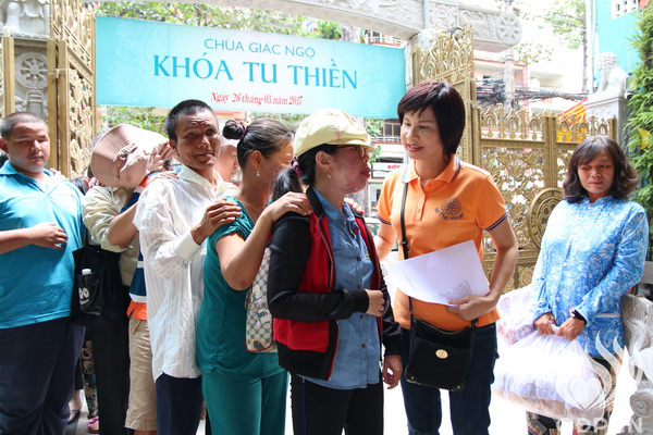 Quỹ Đạo Phật Ngày Nay - Tổng Kết Chương Trình  Trao Tặng Yêu Thương Cho Người Khiếm Thị C104