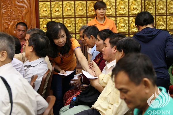 Quỹ Đạo Phật Ngày Nay - Tổng Kết Chương Trình  Trao Tặng Yêu Thương Cho Người Khiếm Thị C104