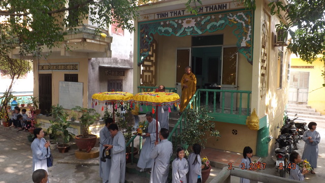 Thượng tọa Thích Nhật Từ thuyết giảng tại Khánh Hòa.