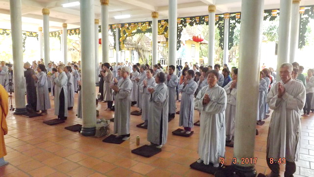 Thượng tọa Thích Nhật Từ thuyết giảng tại Khánh Hòa.