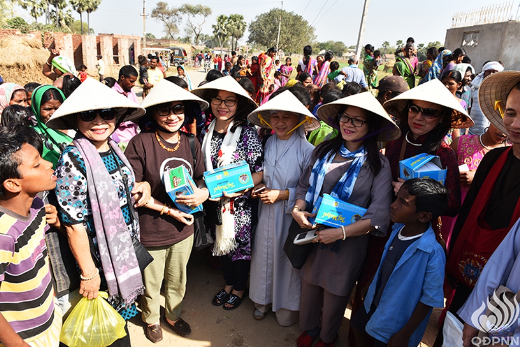 Quỹ Đạo Phật Ngày Nay - Tổng Kết Chương Trình Trao Quà Từ Thiện Và Cúng Dường Trai Tăng Tại Ấn Độ (C103)