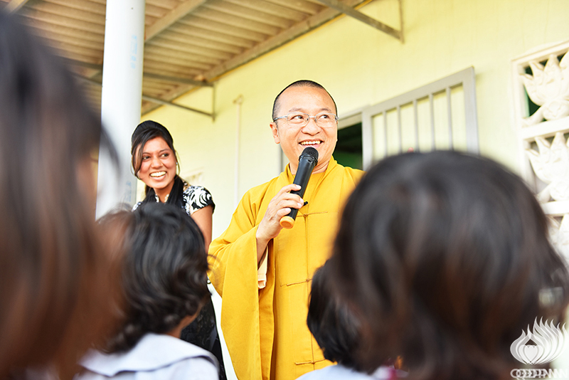 Quỹ Đạo Phật Ngày Nay - Tổng Kết Chương Trình Trao Quà Từ Thiện Và Cúng Dường Trai Tăng Tại Ấn Độ (C103)
