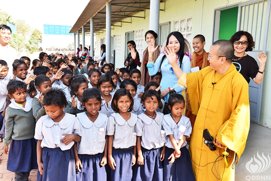 Quỹ Đạo Phật Ngày Nay - Tổng Kết Chương Trình Trao Quà Từ Thiện Và Cúng Dường Trai Tăng Tại Ấn Độ (C103)