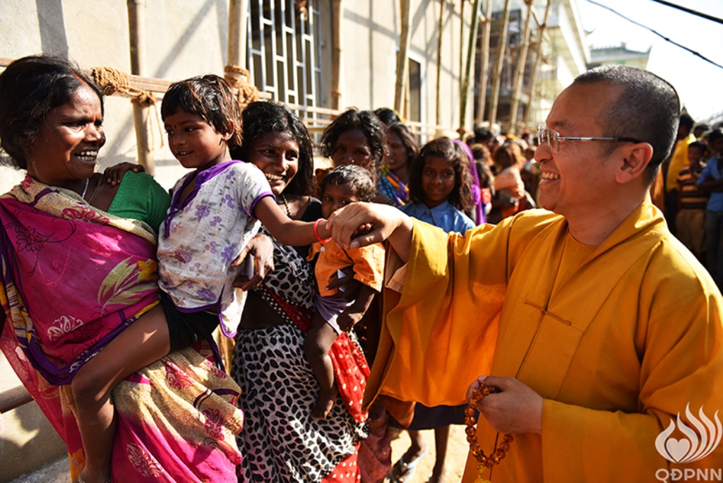 Quỹ Đạo Phật Ngày Nay - Tổng Kết Chương Trình Trao Quà Từ Thiện Và Cúng Dường Trai Tăng Tại Ấn Độ (C103)