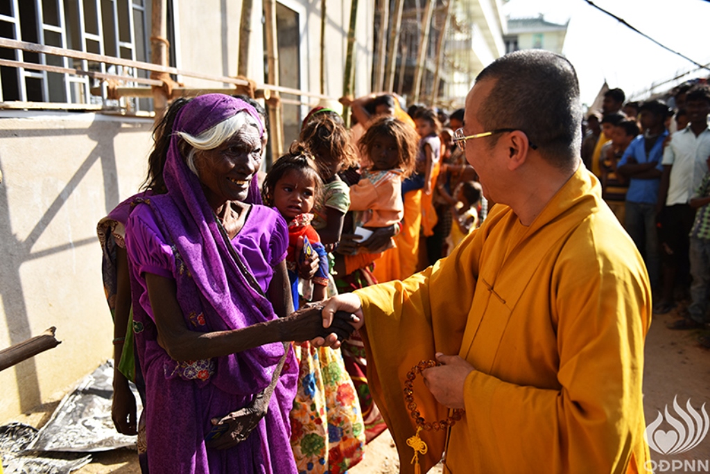 Quỹ Đạo Phật Ngày Nay - Tổng Kết Chương Trình Trao Quà Từ Thiện Và Cúng Dường Trai Tăng Tại Ấn Độ (C103)