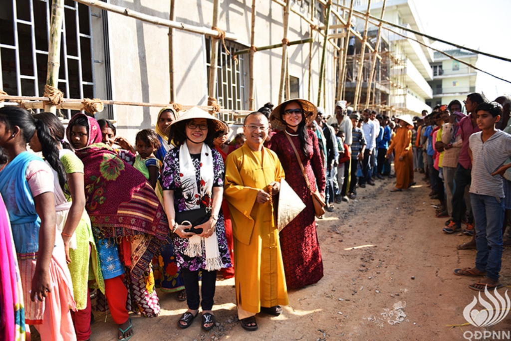 Quỹ Đạo Phật Ngày Nay - Tổng Kết Chương Trình Trao Quà Từ Thiện Và Cúng Dường Trai Tăng Tại Ấn Độ (C103)