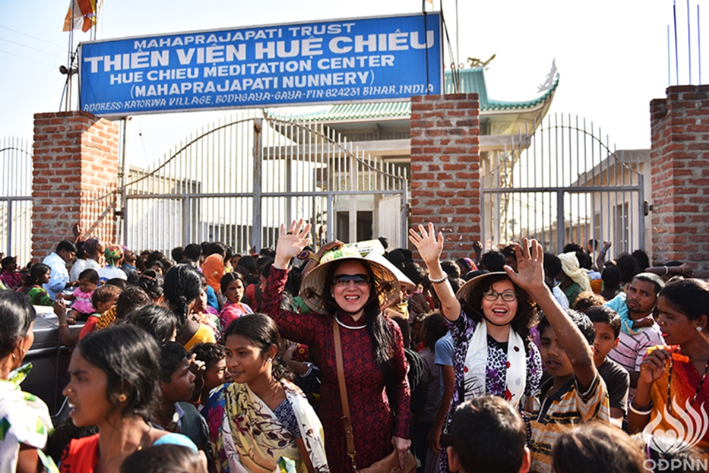 Quỹ Đạo Phật Ngày Nay - Tổng Kết Chương Trình Trao Quà Từ Thiện Và Cúng Dường Trai Tăng Tại Ấn Độ (C103)