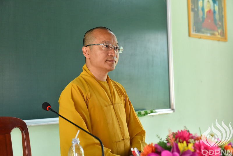 Quỹ Đạo Phật Ngày Nay Cúng Dường Tăng Ni Tại Trường Trung Cấp Phật Học Tại Vĩnh Long (C98)