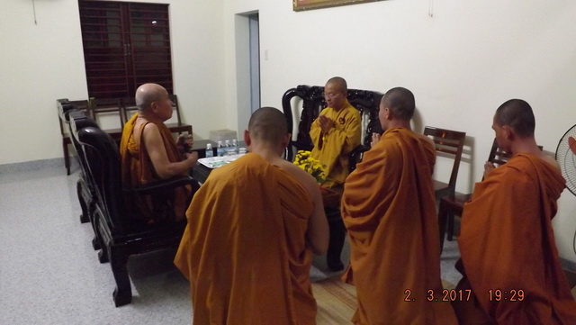 Thượng tọa Thích Nhật Từ thuyết giảng tại Khánh Hòa.