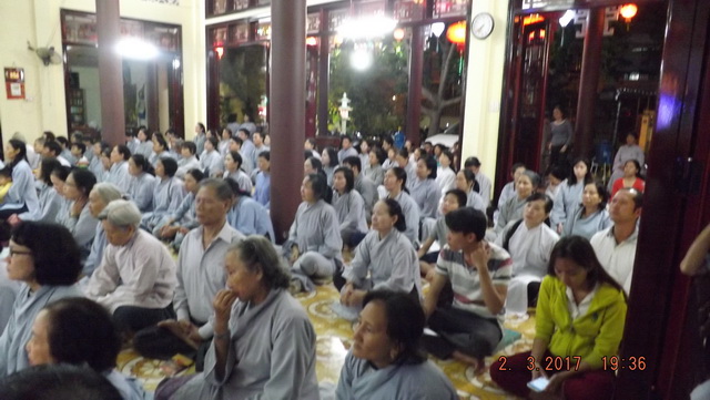 Thượng tọa Thích Nhật Từ thuyết giảng tại Khánh Hòa.